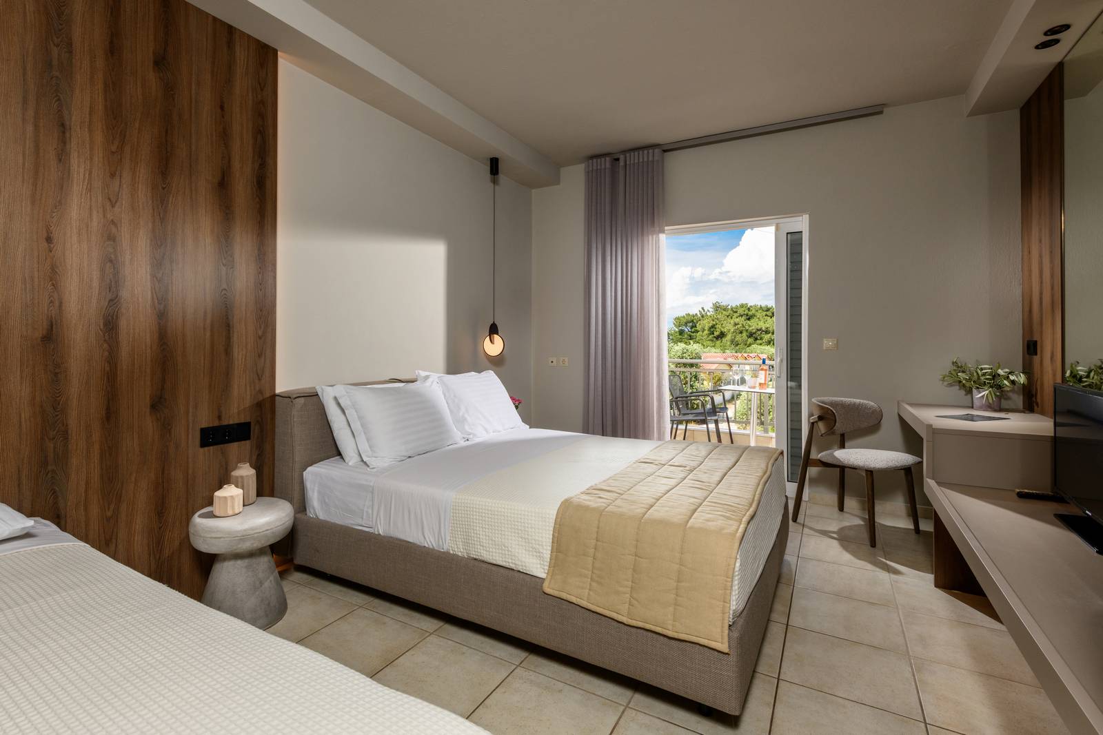 Triple Room - Louloudis Boutique