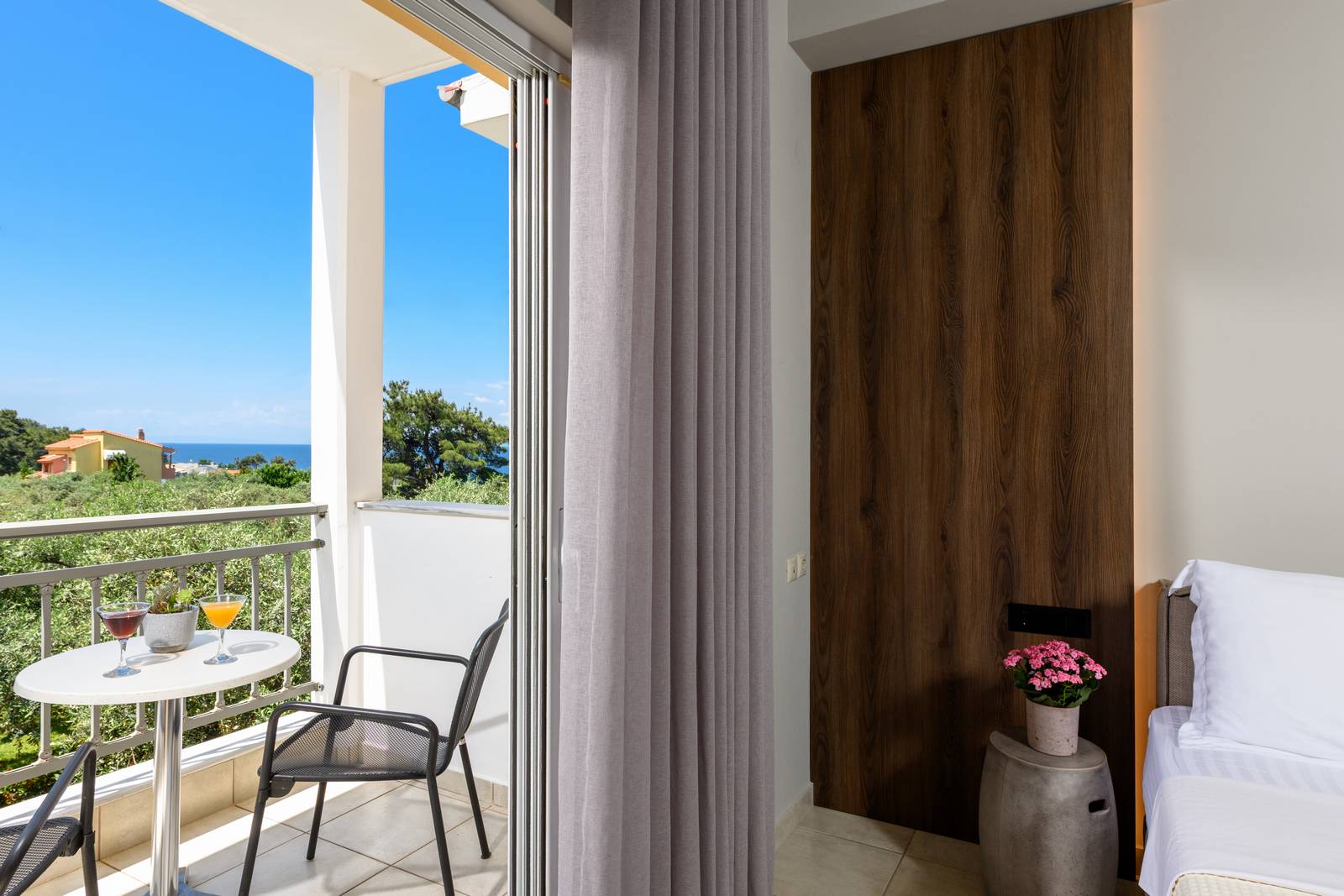 Deluxe Double Room - Louloudis Boutique