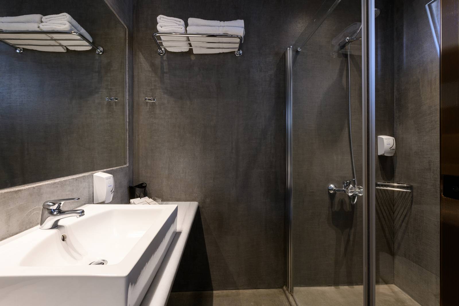 Deluxe Double Room - Louloudis Boutique