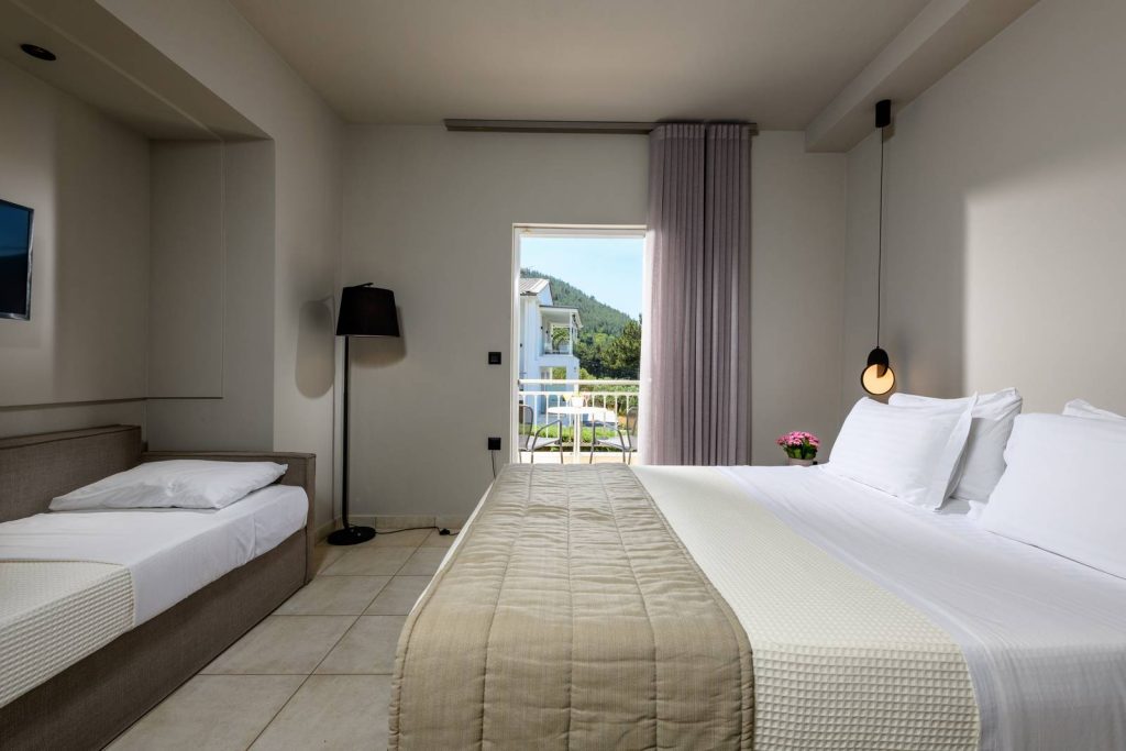 Triple Room - Louloudis Boutique