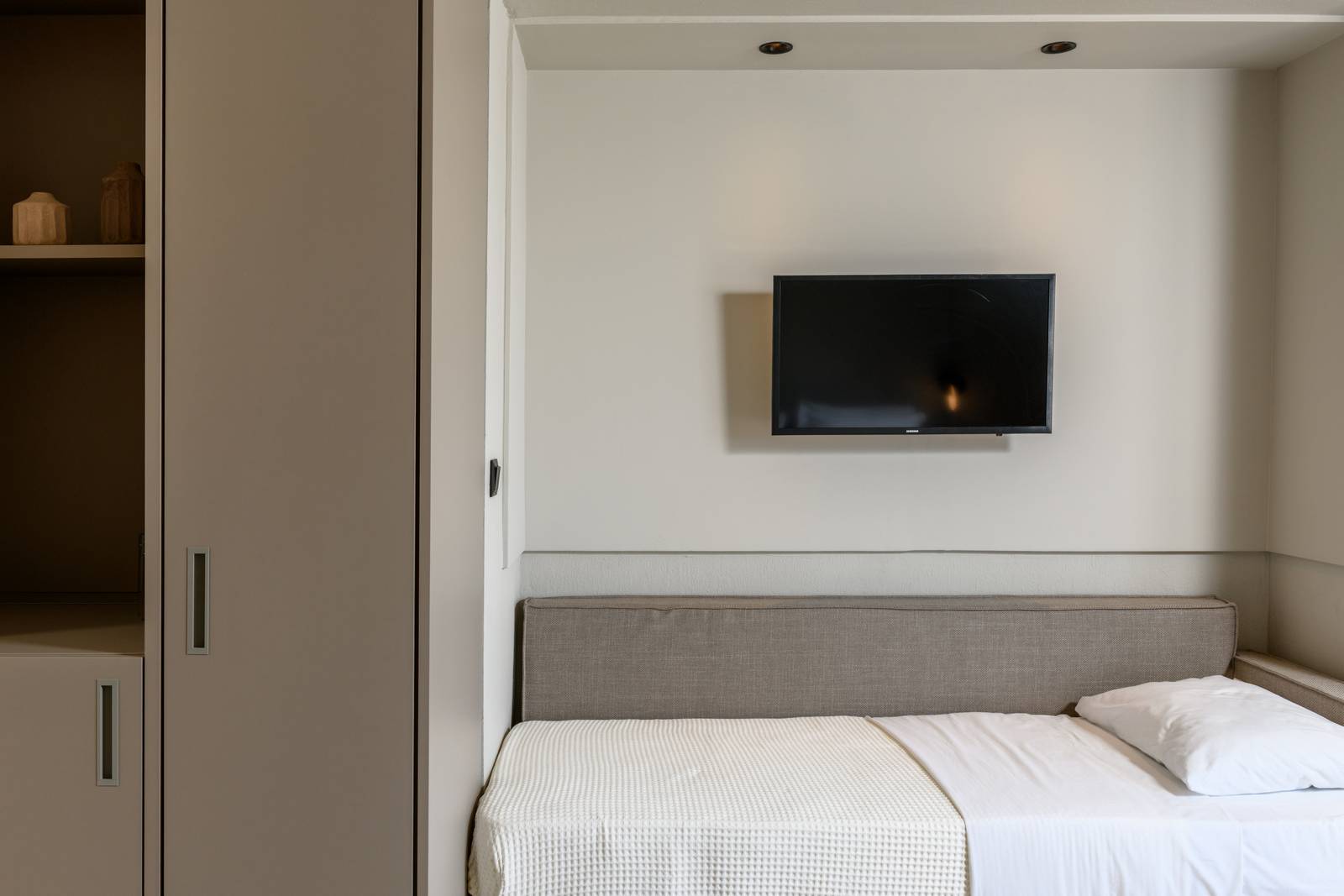 Triple Room - Louloudis Boutique